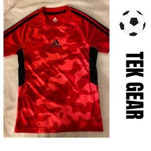 Adidas boys sports shirt 🏈⚽️
